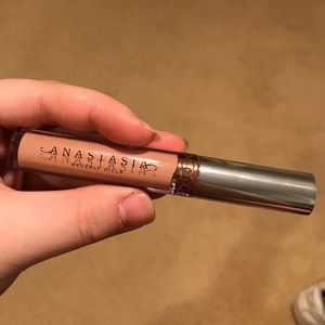 Anastasia ‘Naked’ liquid lipstick